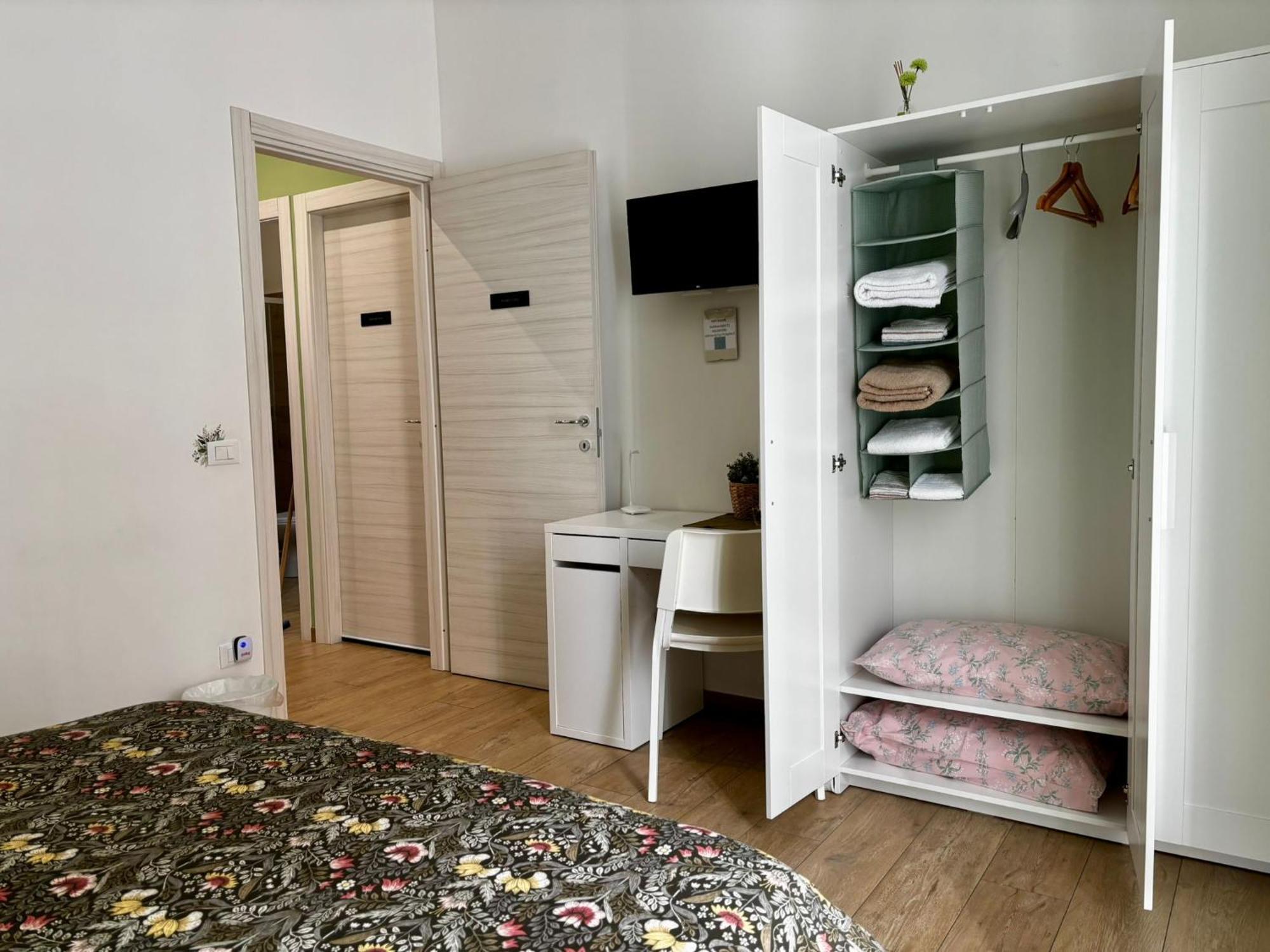 D'Aragona Guest House Palerme Extérieur photo